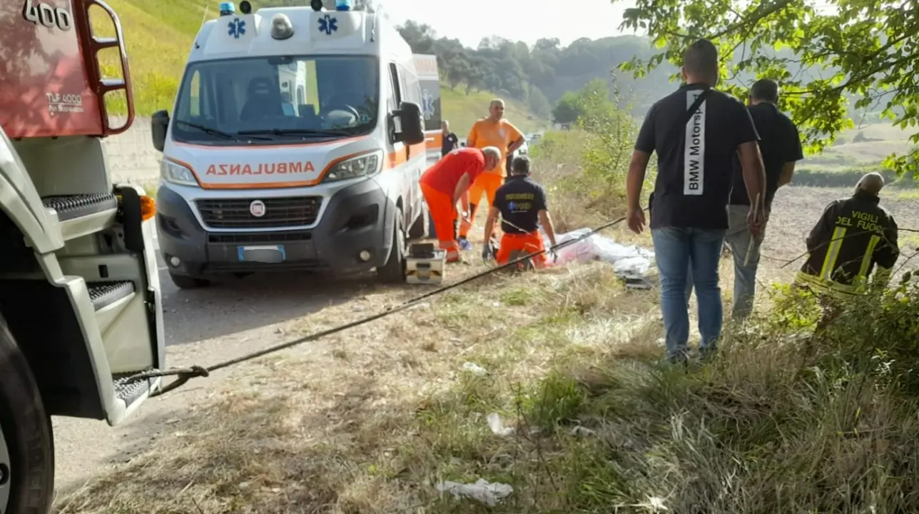 Tragico incidente lungo la provinciale 73 nel Vibonese, un morto