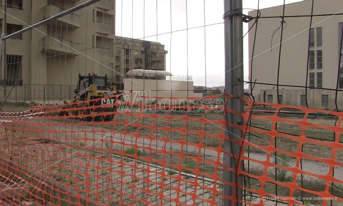 Nuovo teatro a Vibo Valentia, i lavori procedono a rilento - Video