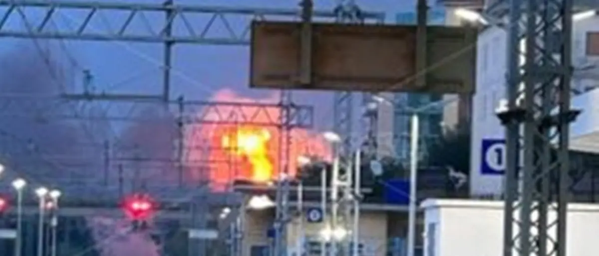 Incendi nel Vibonese, ripristinata la circolazione ferroviaria a Vibo-Pizzo