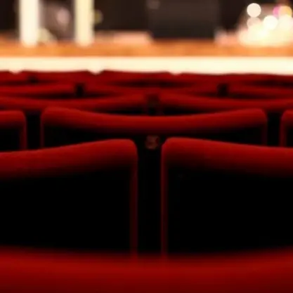Vibo, gli studenti del Liceo Berto portano in scena la commedia di Plauto \"Aulularia\"