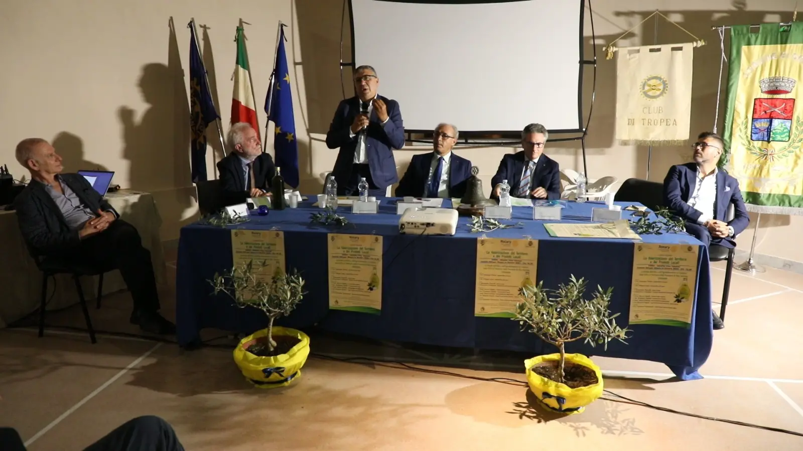 Caria, successo per il convegno del Rotary sulle strade dell’olio in Calabria - Video