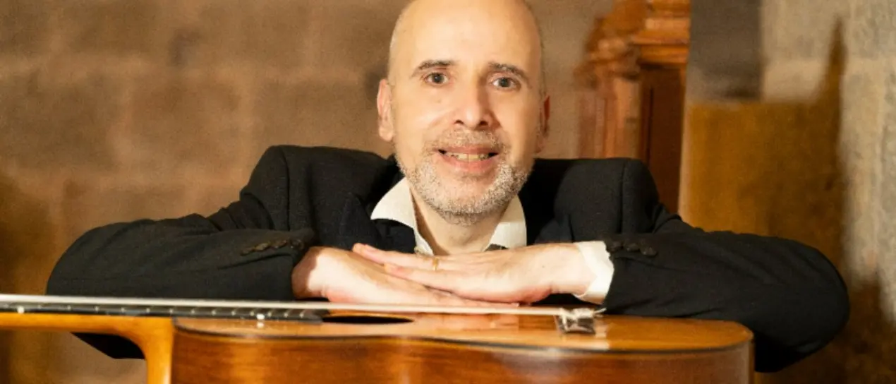 Tango argentino e danza spagnola: a Nicotera arriva il chitarrista Carles Pons i Altes