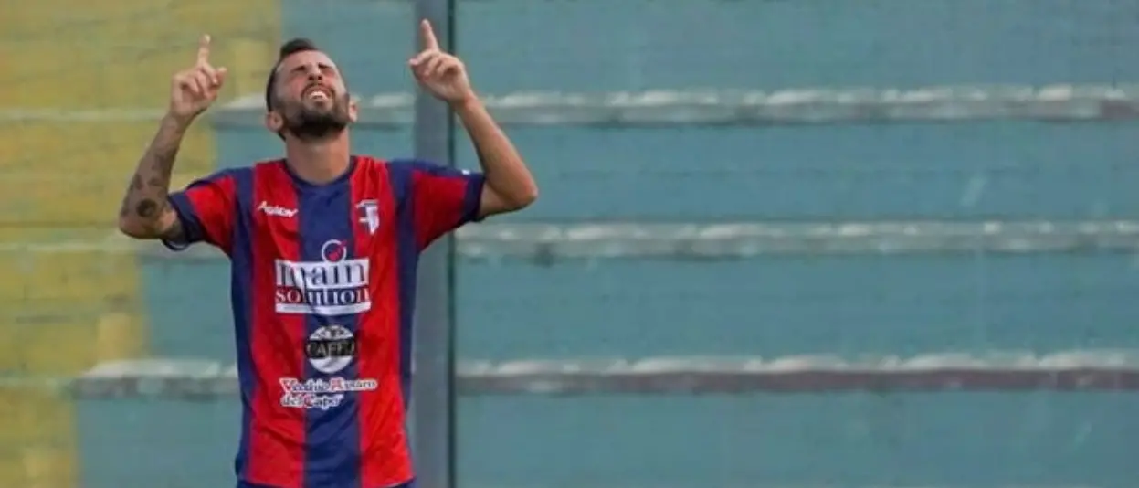 Serie D, verso Sancataldese-Vibonese: i convocati rossoblù