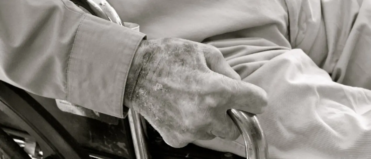 Caregiver, anche l’Ats di Vibo Valentia pubblica il bando per la concessione di contributi a chi assiste un familiare