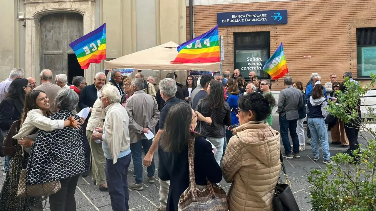 A Vibo si vuole la \"Pace ora\": manifestazione contro le guerre