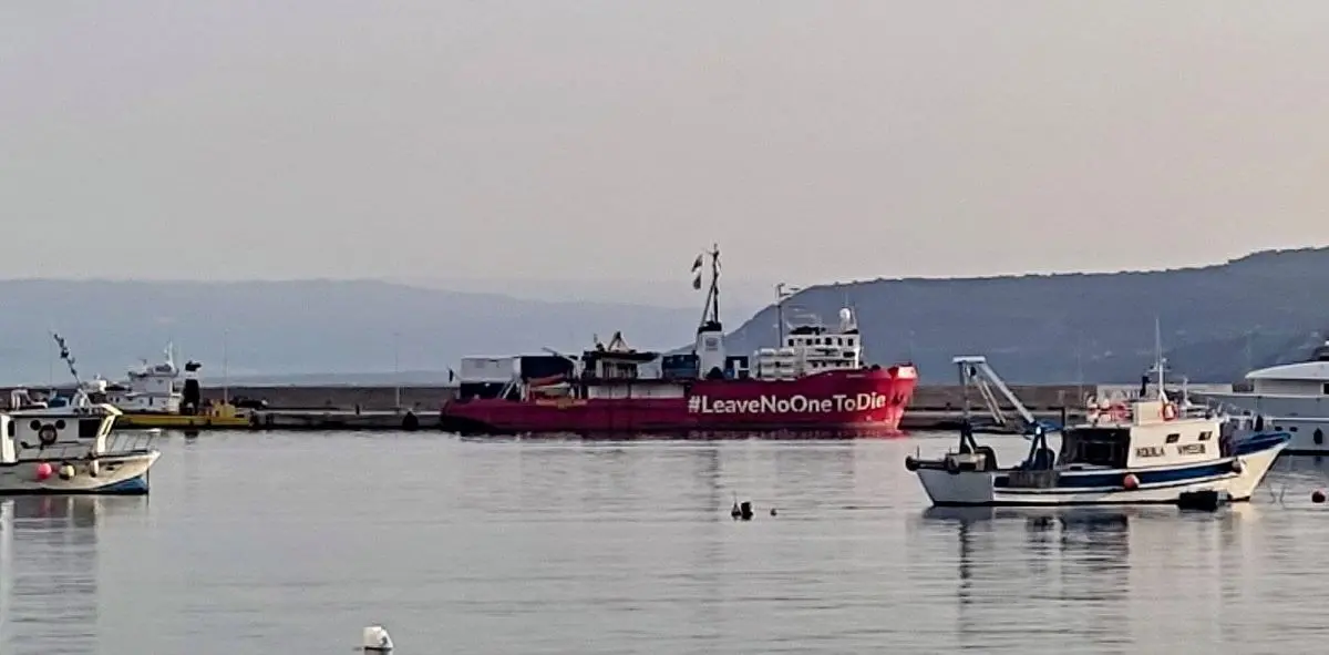 Migranti, la ong tedesca Sea Eye presenta ricorso contro il fermo al porto di Vibo Marina