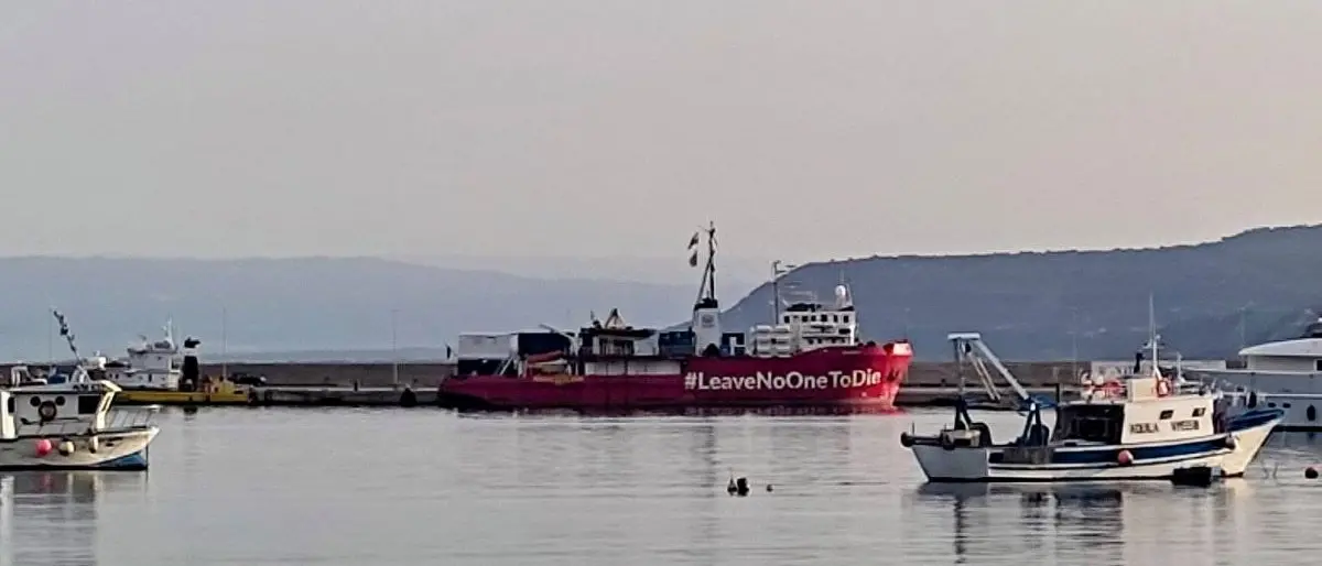 Migranti, la ong tedesca Sea Eye presenta ricorso contro il fermo al porto di Vibo Marina