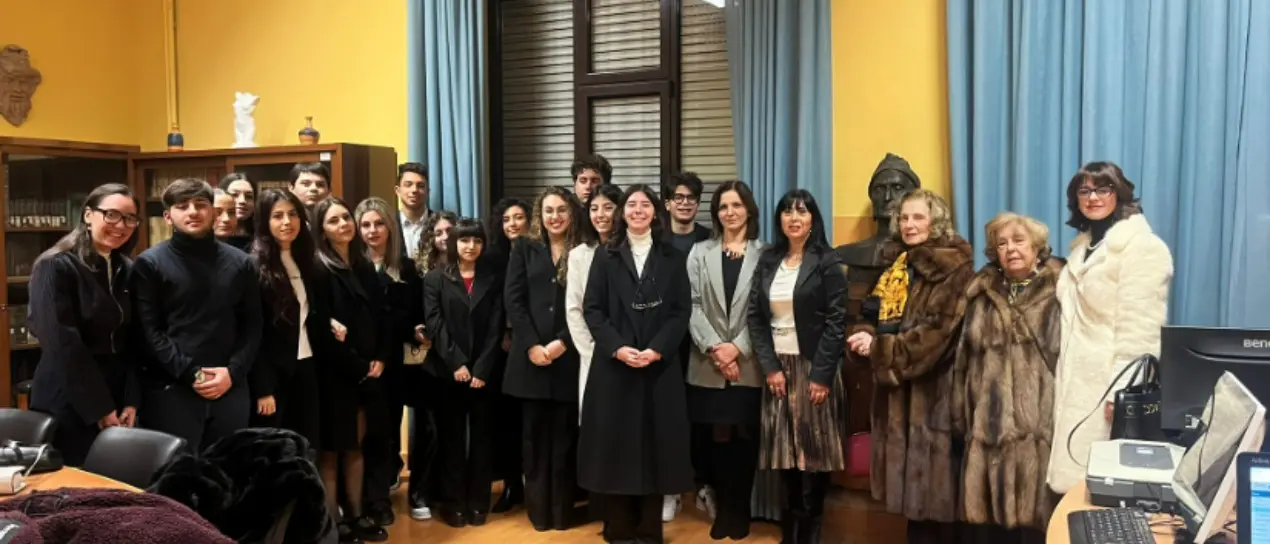 Premio “Dante Alighieri”, trionfo per i ragazzi del liceo classico di Vibo