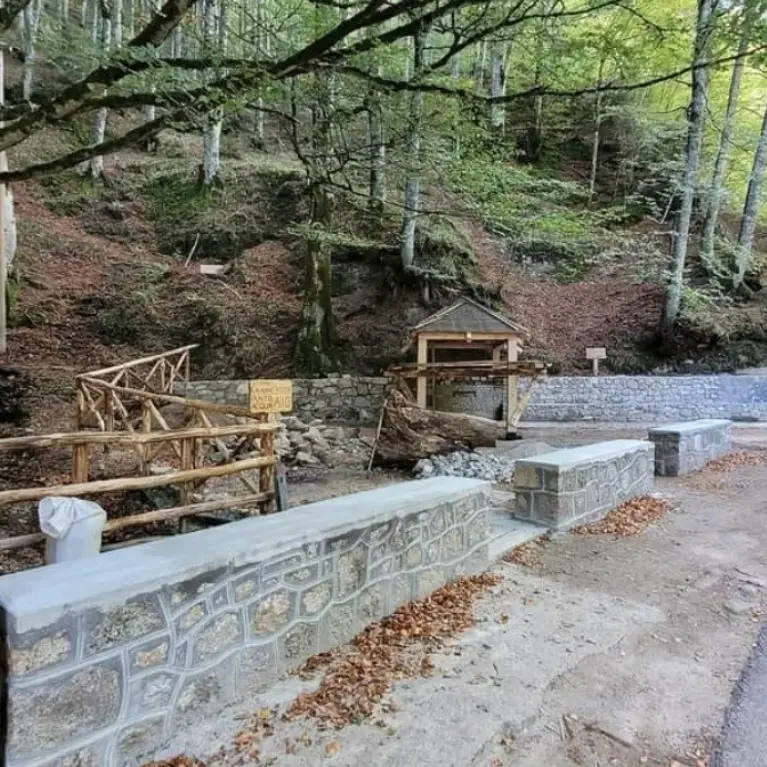 Mongiana, conclusi i lavori di riqualificazione della “Fontana delle belle donne”