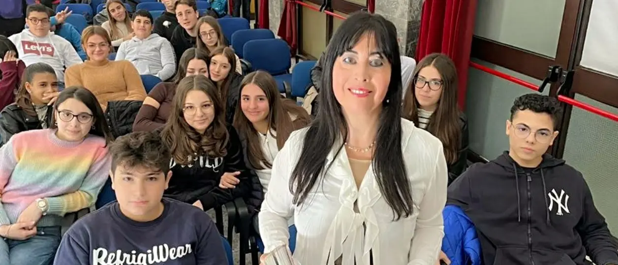 Lettura e libertà, al Liceo classico “Morelli” il laboratorio narrativo sulla Divina commedia