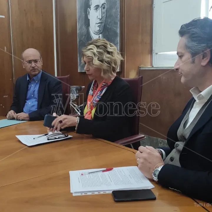 Nuovo capitolato dei rifiuti a Vibo, per la giunta servizi aggiuntivi a \"costi invariati\": ecco le novità