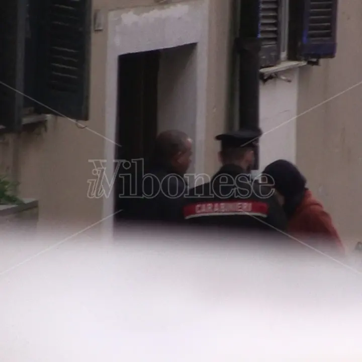 Botte da orbi a Vibo, la famiglia di Moudik trasferita in un luogo protetto - Video