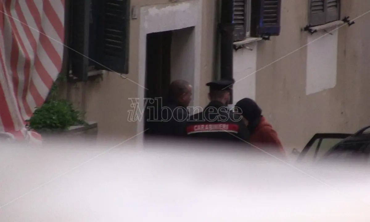 Botte da orbi a Vibo, la famiglia di Moudik trasferita in un luogo protetto - Video
