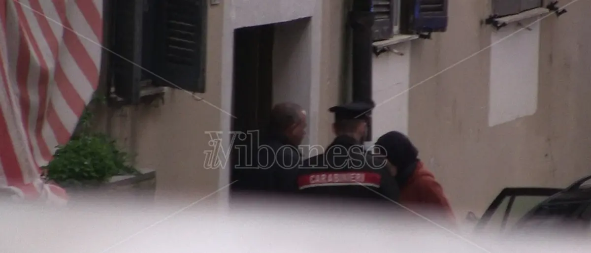 Botte da orbi a Vibo, la famiglia di Moudik trasferita in un luogo protetto - Video