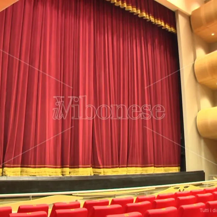 Teatro, Romeo: «Inaugurato senza le necessarie autorizzazioni. Vibo mai caduta così in basso»