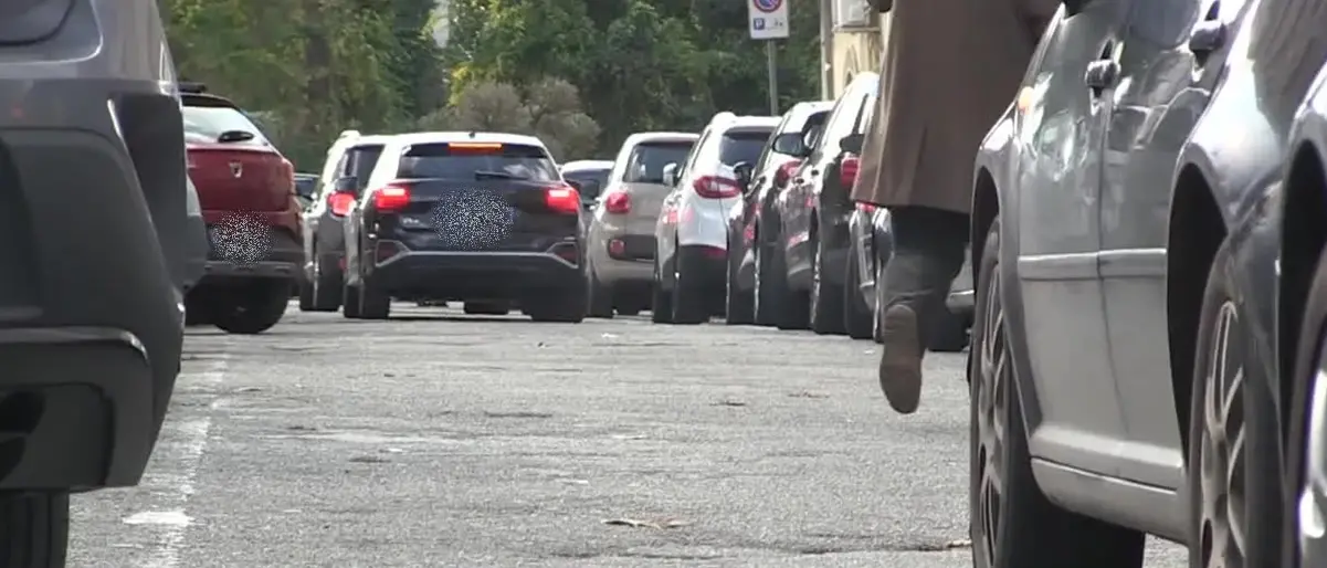 Vibo: il comitato \"Luigi Razza\" dice no al progetto di riqualificazione della piazza - Video