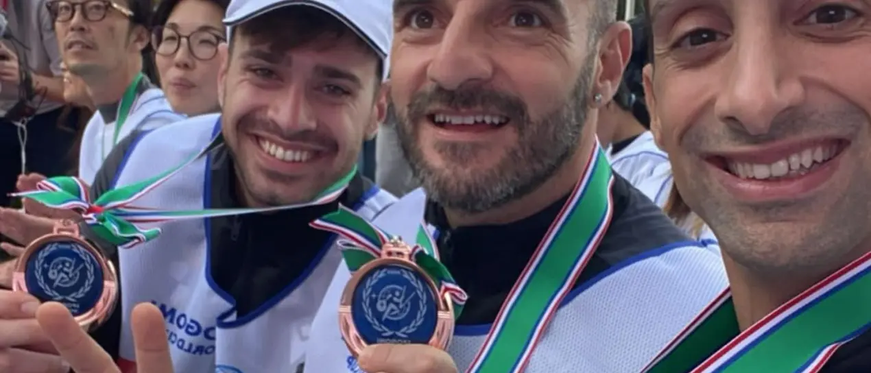 Raccogliere rifiuti per sport: tre ragazzi di Tropea trionfano ai mondiali di Spogomi