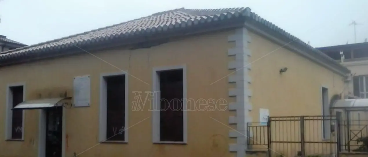 Vibo Marina, appaltati i lavori per la ristrutturazione della scuola “Presterà”