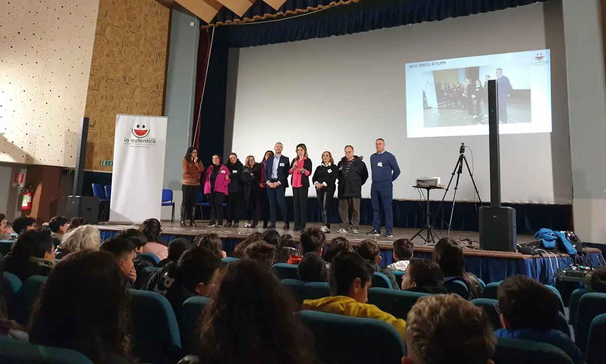 Successo di pubblico a Vibo Valentia per il docufilm \"I mille cancelli di Filippo\"