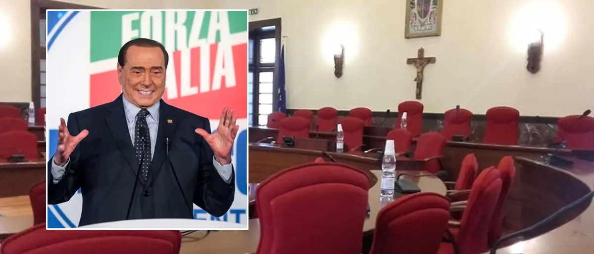 Passa in Commissione a Vibo la proposta di intitolare una via a... Silvio Berlusconi