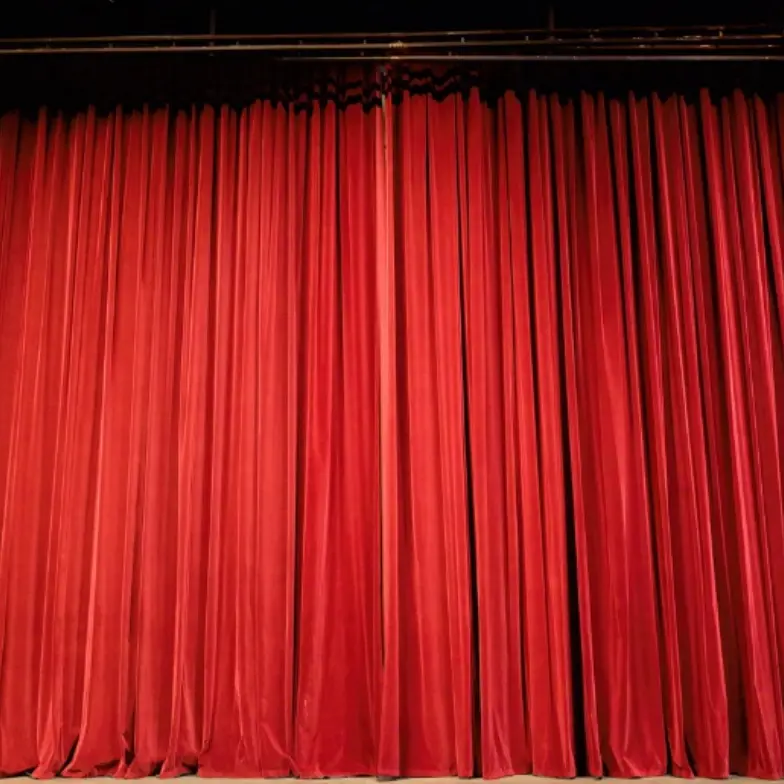 Il vecchio teatro di Vibo e la sua storia: il ricordo dell’architetto Cesella Gelanzè