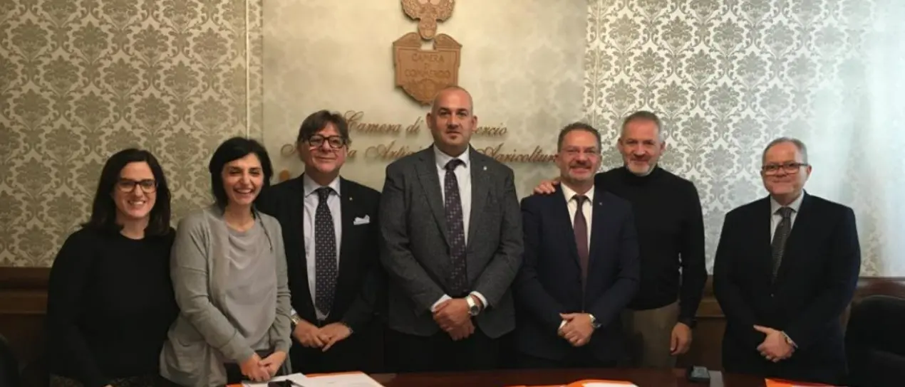 “La Camera in mostra”, a Vibo stand enogastronomici e artigianali per le feste