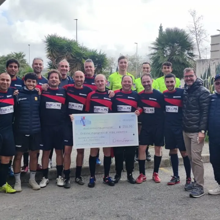 Calcio e solidarietà al carcere di Vibo, in campo l'Ordine degli ingegneri e i detenuti