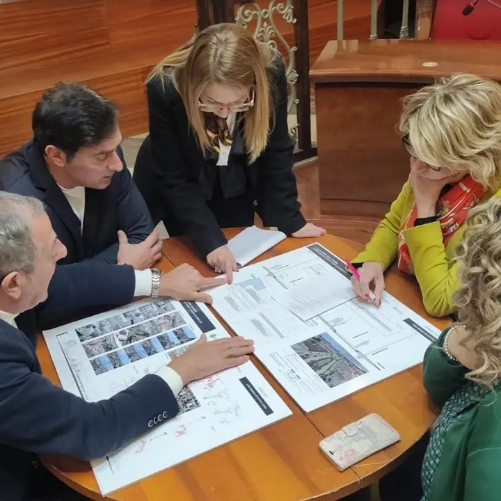 Restyling di piazza Luigi Razza, il sindaco incontra il comitato commercianti