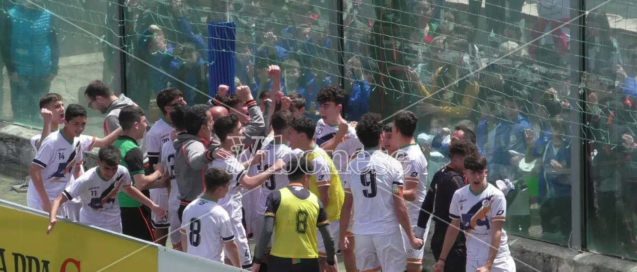 Under 15 regionale: la Bulldog Vibo stravince il derby con la Vibonese e vola ai quarti di finale
