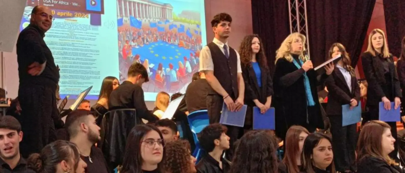 I giovani e l’Europa, oltre 400 presenze al Pala Morelli per l’evento targato “Ali di Vibonesità»