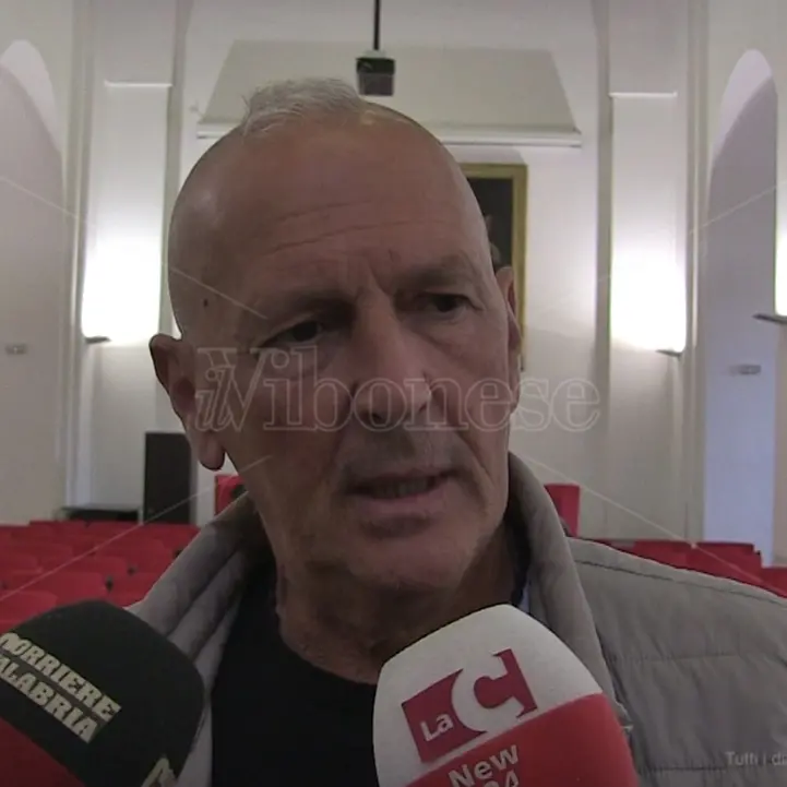 Capitano Ultimo presenta la candidatura a Vibo: «Tocca riprendere un percorso di civiltà» - Video