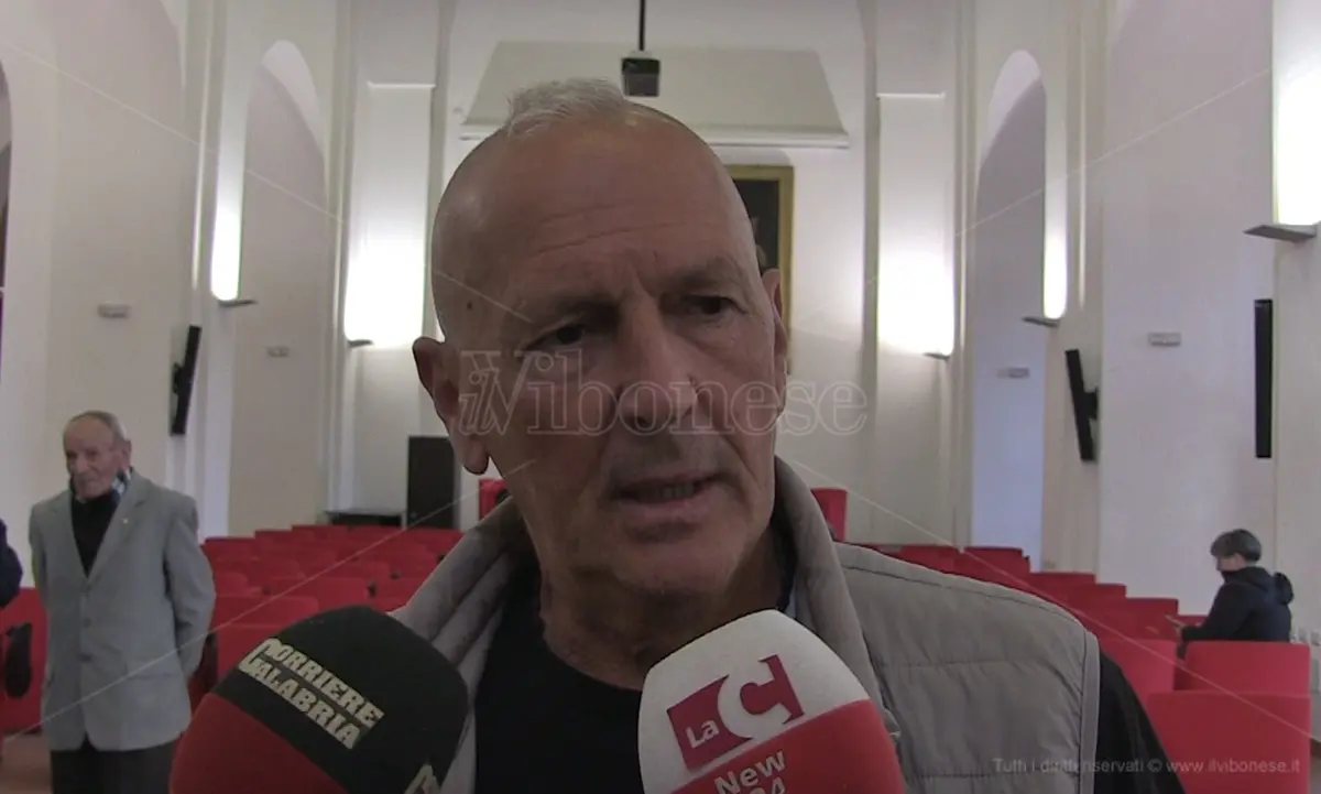 Capitano Ultimo presenta la candidatura a Vibo: «Tocca riprendere un percorso di civiltà» - Video