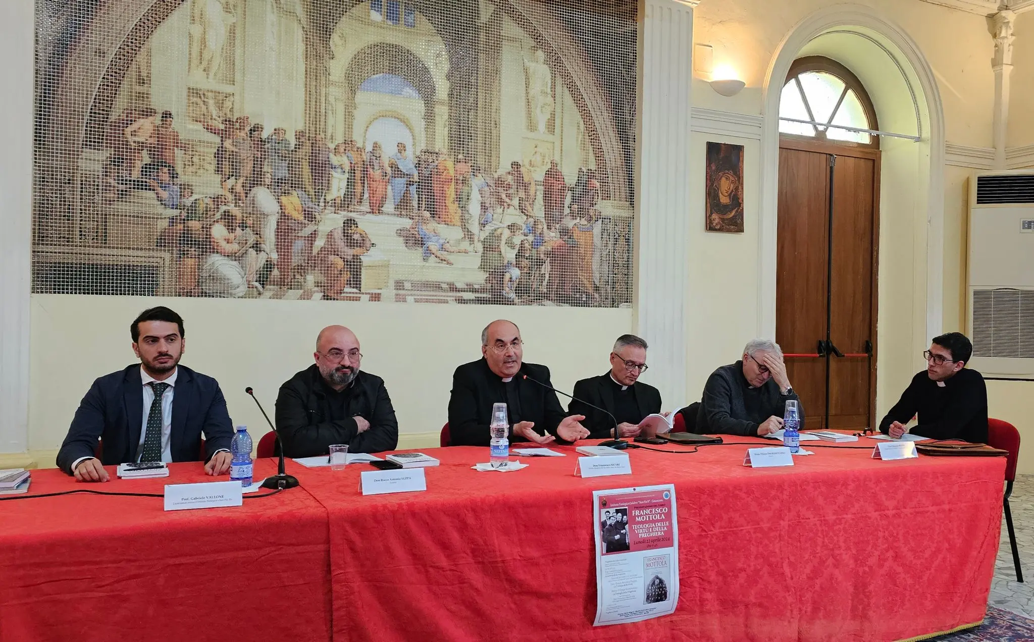 A Catanzaro il libro su don Mottola di monsignor Ramondino e don Suppa