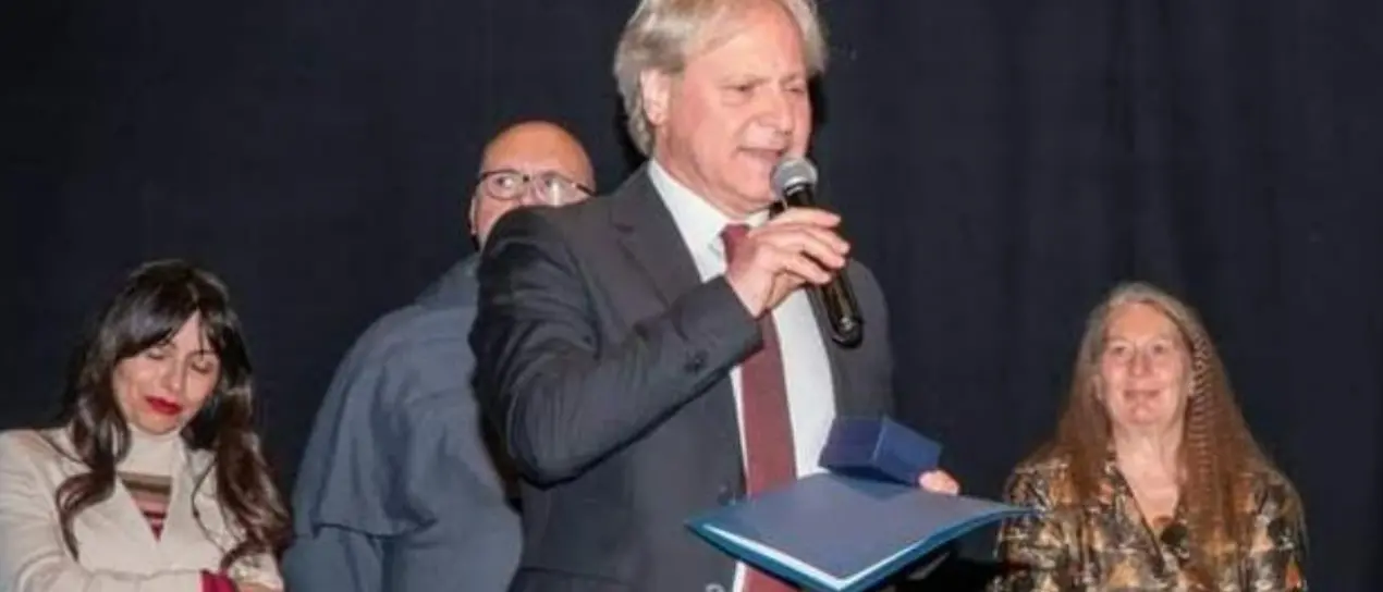 “Segni di pace”, al vibonese Michele Petullà consegnato il Premio nazionale