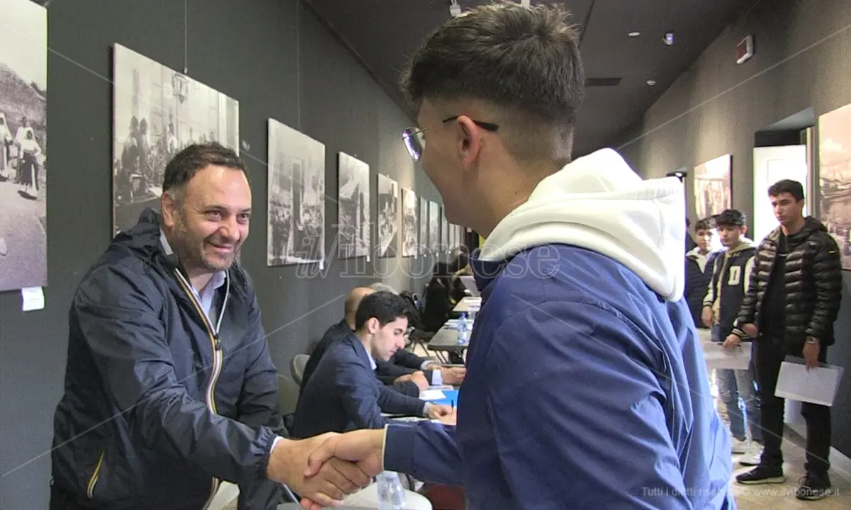 Vibo Valentia: 300 maturandi si presentano al “Job day for school” - Video
