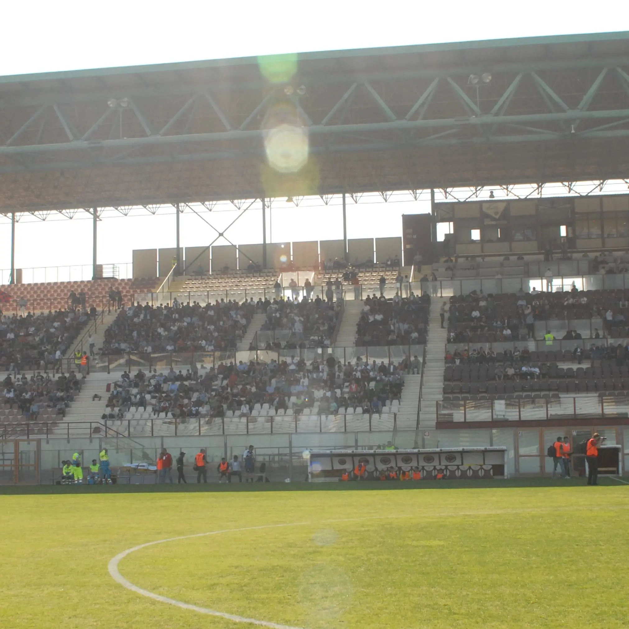 La Reggina replica alla Vibonese: «De Felice? La sua una frase innocente». E denuncia: «Atteggiamenti provocatori verso la nostra tifoseria»