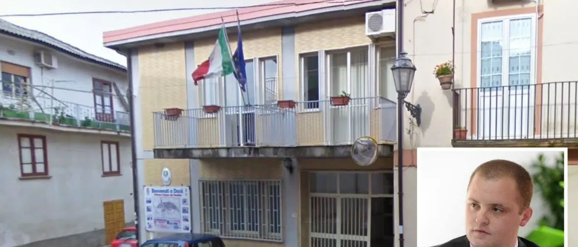 Dasà, anche l’ultimo dei non eletti rifiuta l’entrata in Consiglio. Il sindaco: «Andremo avanti in 10»