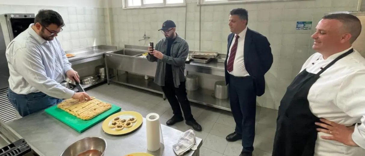 Cucina social, il food blogger Wlady Nigro incontra gli studenti di Serra San Bruno