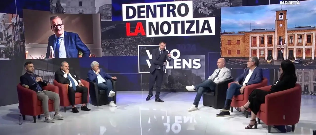 A Vibo Valens si confrontano i quattro candidati a sindaco tra accuse incrociate e provocazioni