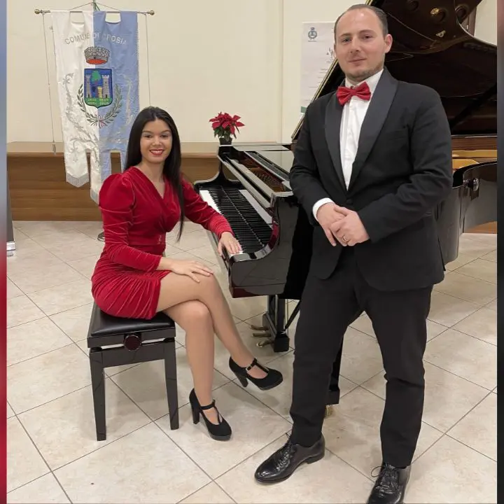 Filadelfia, all’Auditorium Comunale un concerto del duo pianistico Giuseppe Fusaro e Clarissa De Rosa Arcuri