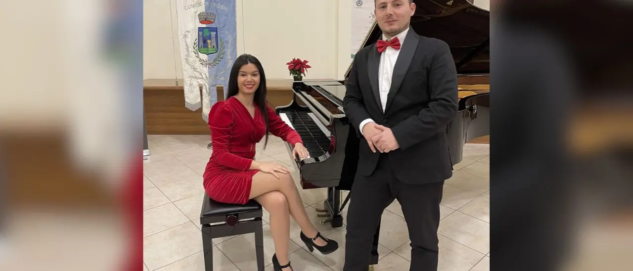 Filadelfia, all’Auditorium Comunale un concerto del duo pianistico Giuseppe Fusaro e Clarissa De Rosa Arcuri