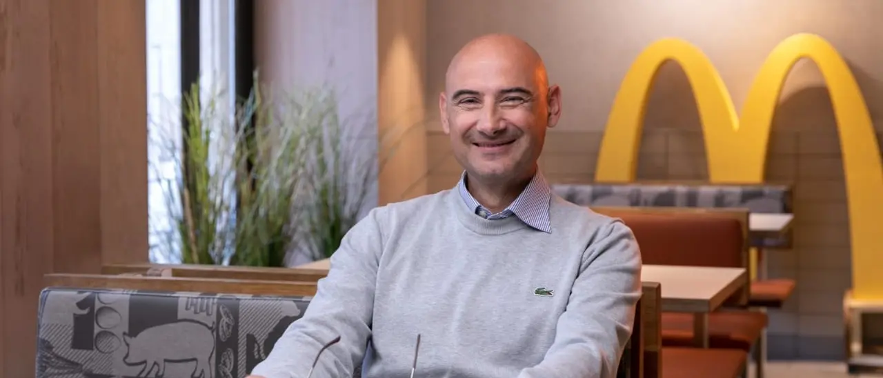 Entra per mangiare un panino e dopo 20 anni diventa proprietario di tre McDonald’s (uno a Vibo): la storia di Sergio