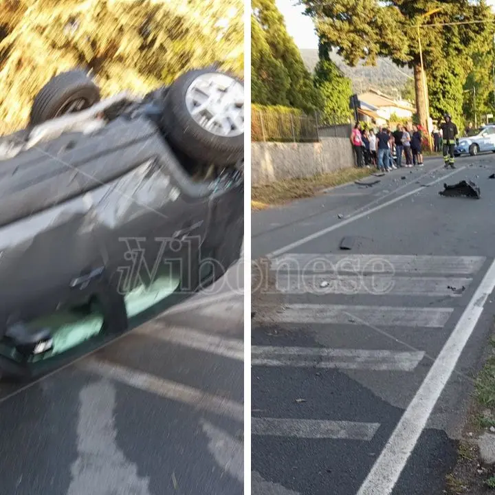 Incidente fra 3 auto a Serra San Bruno: due persone ferite in modo lieve