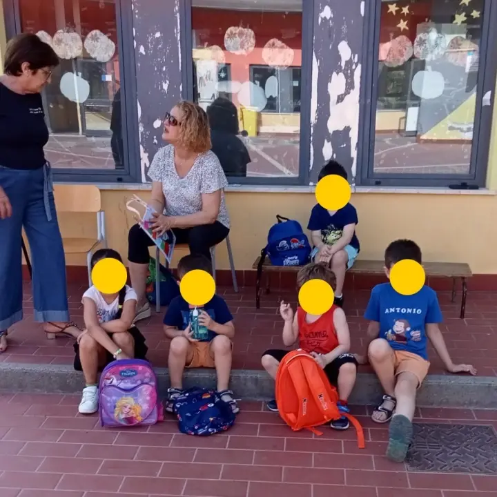 Tropea, asilo utilizzato come seggio elettorale ma poi non sanificato in tempo: bimbi costretti a tornare a casa