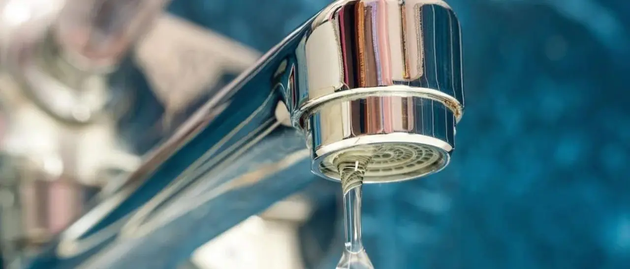 Vibo, il centro storico ancora senz'acqua: uscita anticipata per i bimbi della scuola Don Bosco. E il Comune diffida di nuovo Sorical