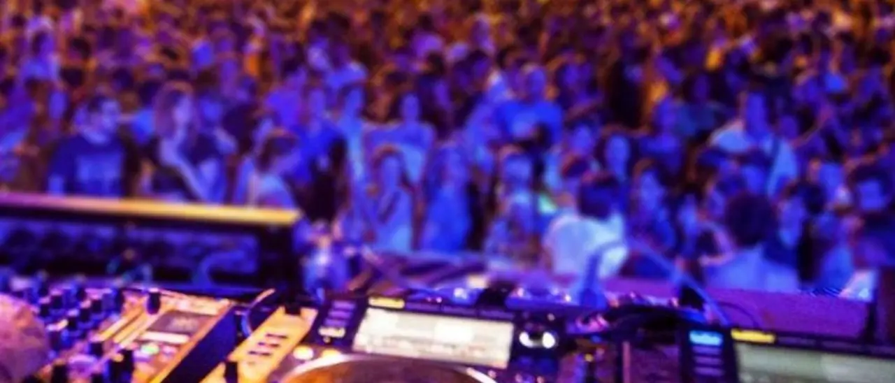 L'estate a Fabrizia suona al ritmo delle hit anni 2000 con un evento dedicato ai giovani e alla comunità. Ecco il programma