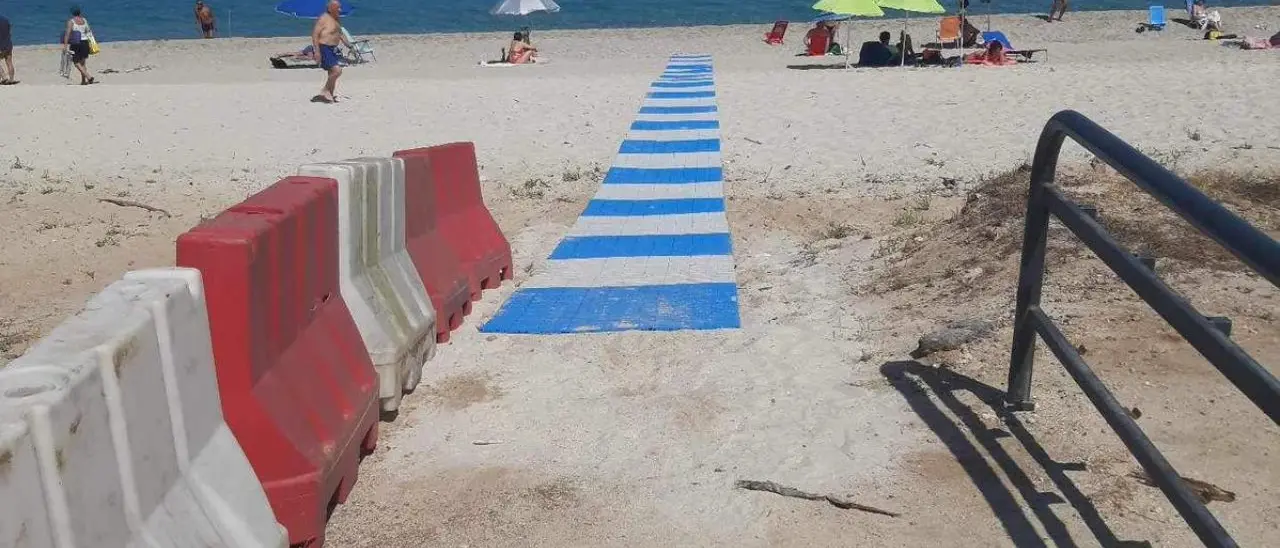 Estate ma non per tutti, l’appello di un disabile: «Nel Vibonese spiagge ancora poco accessibili. Il mare? Lo guardo da lontano»