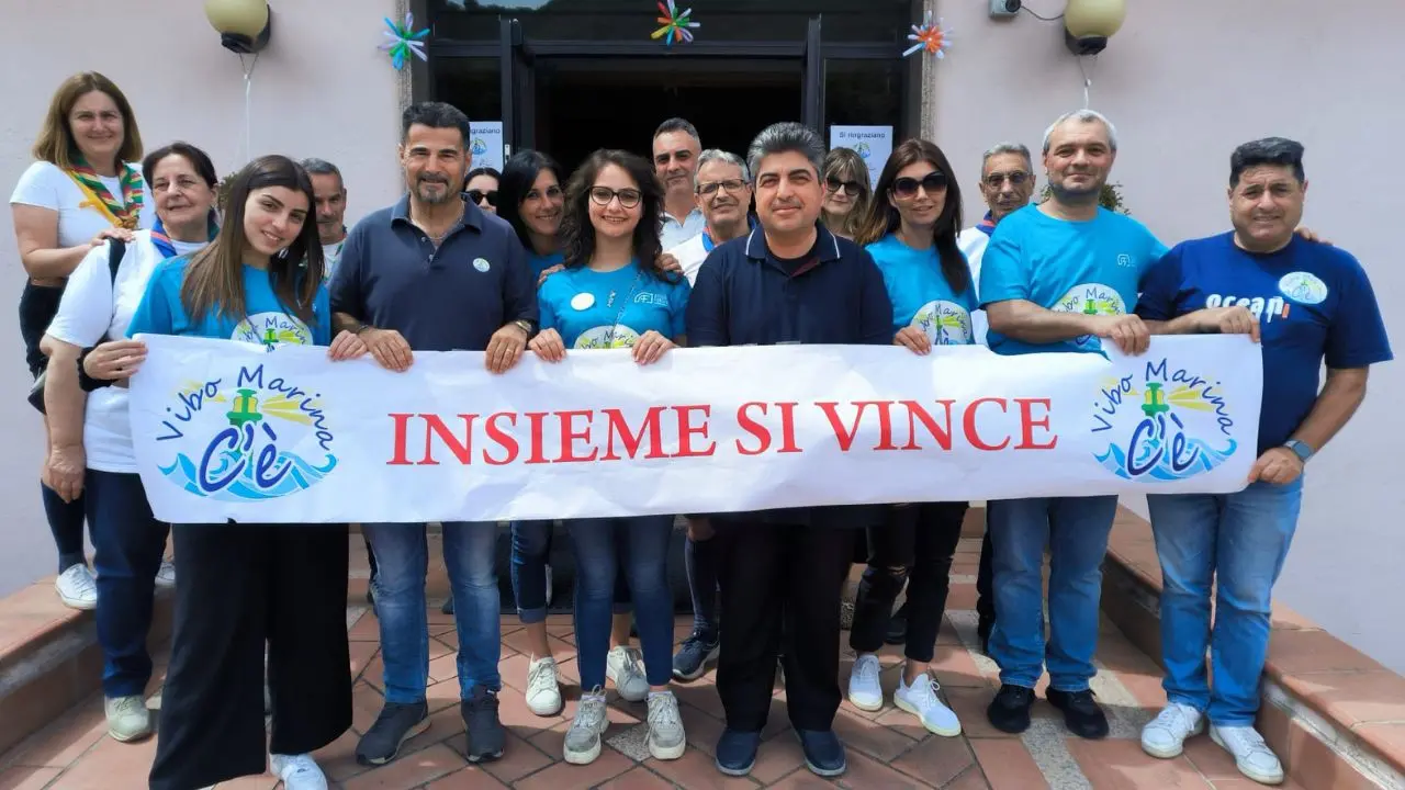 Tropea, tanti sorrisi alla casa di riposo Don Mottola grazie all'associazione Vibo Marina c'è