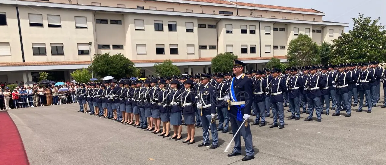 «Lo giuro!», dalla Scuola di polizia di Vibo 187 nuovi agenti a difesa della Repubblica e della legalità – Video