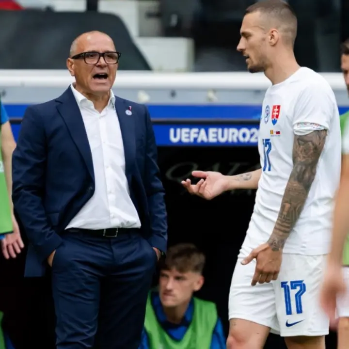 Esordio col botto per Calzona a Euro 2024, la Slovacchia del tecnico di Cessaniti batte 1-0 il Belgio